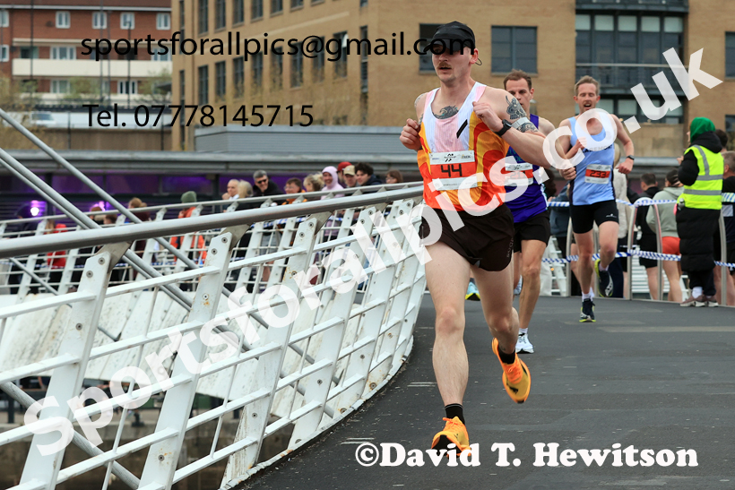 Quayside 5k, 2026 Quayside 5k and Junior 3k, Newcastle/Gateshead. Photo: David T. Hewitson/Sports for All Pics